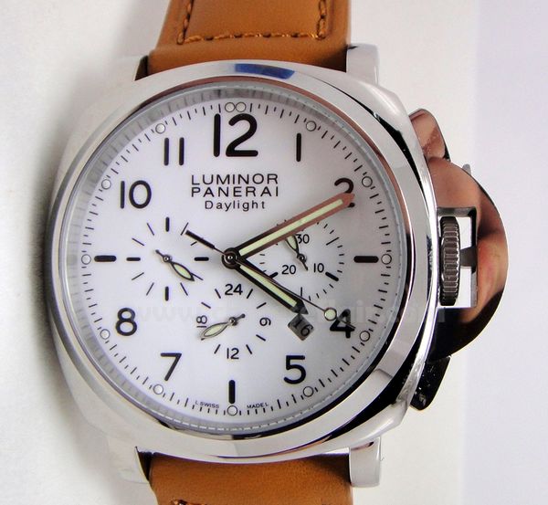 Officine Panerai Luminor Chrono Daylight 44mm White Face